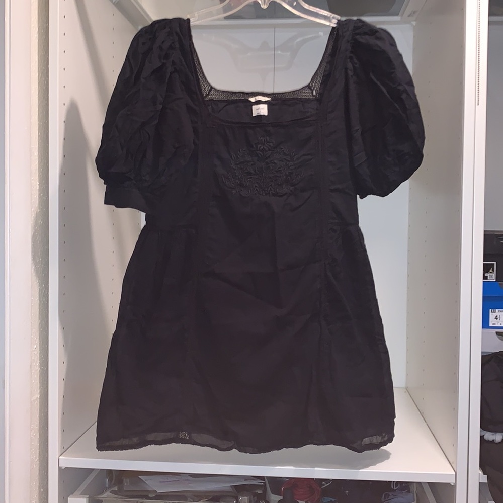 Aritzia Wilfred La Boheme Small embroidered